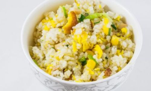 Mastering the Art of Homemade Fried Rice:A Step-by-Step Guide to Perfecting This Beloved Dish