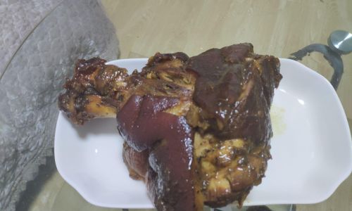 Mastering the Art of Making Sauced Pork Hocks