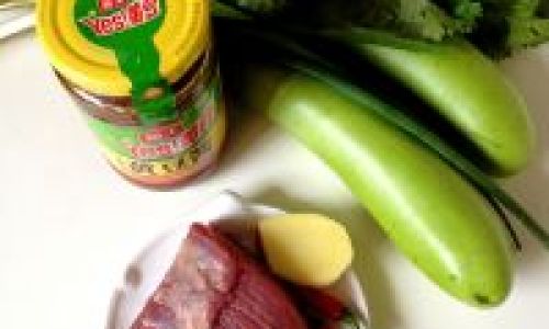 How to Make Savory Pork Mince with Eggplant:A Culinary Delight