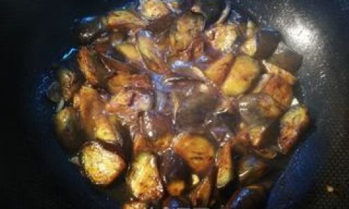 Mastering the Art of Making Stewed Eggplant with Sauce