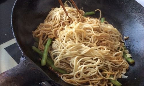 How to Make Simple Green Bean Noodles Stew