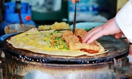 Mastering the Art of Making Thin and Resilient Pancakes