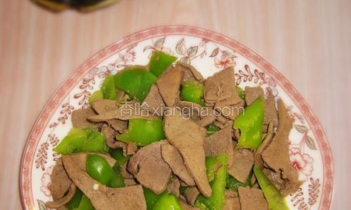 Mastering the Art of Stir-Frying Pork Liver with Chili Peppers