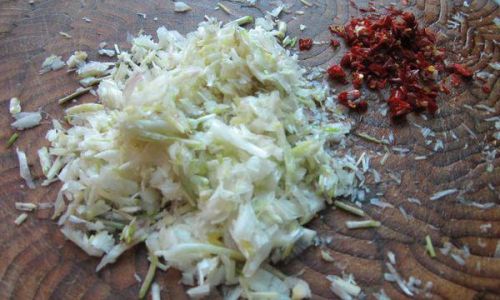 How to Make Homemade Jiaotong Allium Chinense)A Culinary Delight