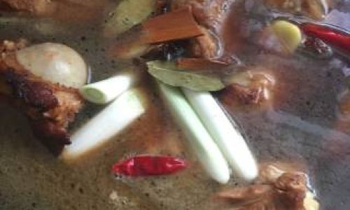 How to Make Homemade Stewed Pork Knuckle Bones