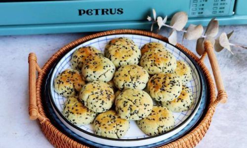 Crafting Delicious and Simple Snacks with Minimal Ingredients