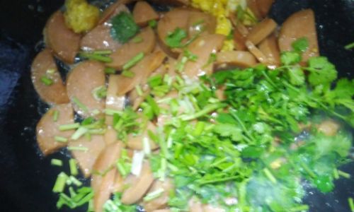 Mastering the Art of Making Scrambled Eggs with Sausage