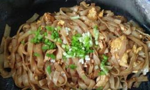 Mastering the Art of Making Chicken Fried Rice Noodles Egg and River Noodles Stir-Fry)