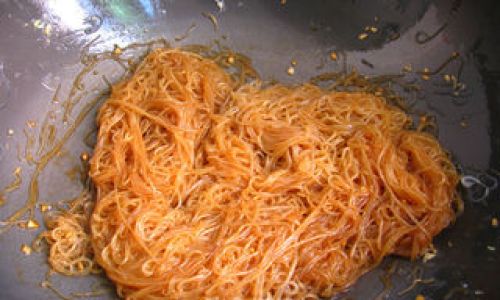 Mastering the Art of Making Scrambled Eggs with Glass Noodles