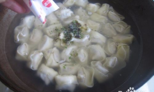 How to Make a Delicious Wonton Broth:A Comprehensive Guide