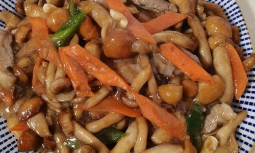 How to Cook Stropharia Rugoso-annulata Stir-Fried with Beef:A Culinary Delight