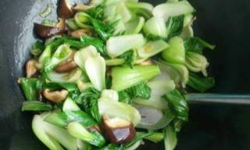 Mastering the Art of Making Flower Mushroom and Rapini Bok Choy)