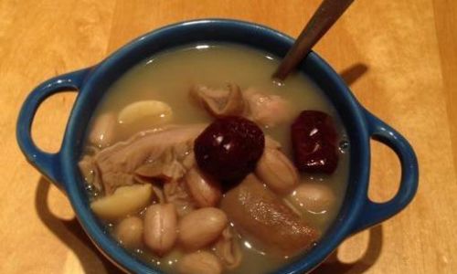 How to Make a Delicious Red Date Pork Tripe Soup