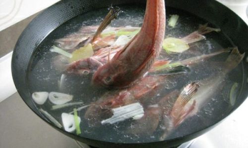 How to Make a Delicious Red Snapper and Tofu Soup