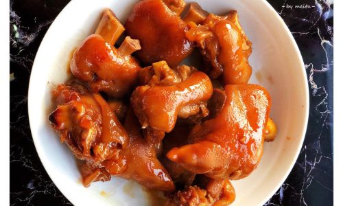 How to Make Braised Pork Trotters:A Step-by-Step Guide