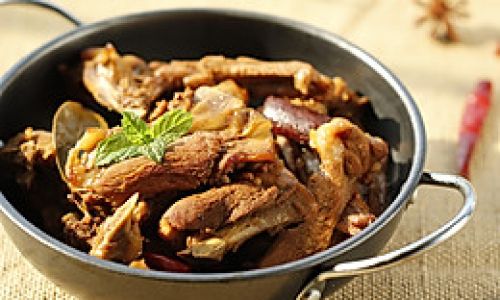 How to Make Braised Duck Collarbones with a Delicious Brown Sauce