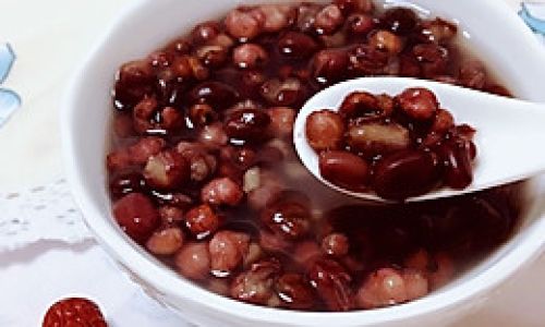 How to Make Adzuki Bean and Coix Seed Porridge