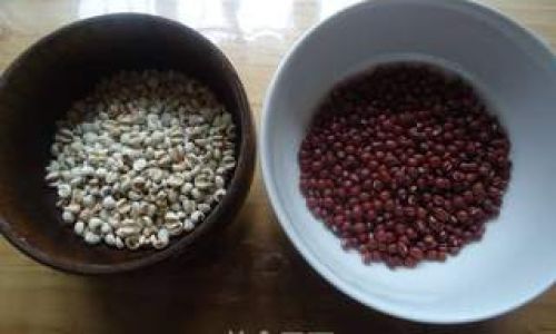 How to Make Adzuki Bean and Coix Seed Porridge