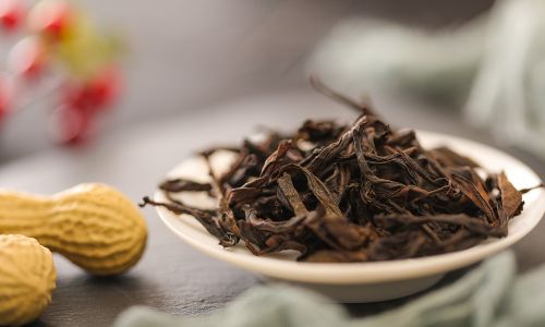 Unraveling the Essence of Rock Bone and Flower Fragrance in Rock Tea