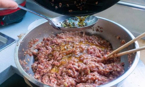 The Art of Seasoning for Perfectly Preserved Meat:Essential Ingredients for Marinating and Pickling