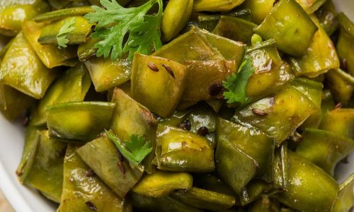 Discovering the Delights of Preserved Plums:How to Enjoy Them