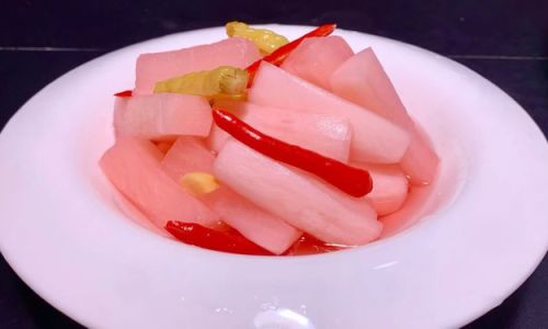 Mastering the Art of Pickling Crispy and Delicious Radishes