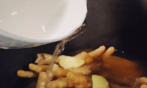 What Ingredients to Use for Pickling Chicken Feet