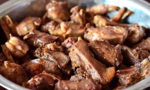 How to Make Marinated Goose Meat:A Culinary Delight