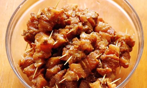 Mastering the Art of Crafting Crispy,Aromatic,and Delicious Toothpick Meat
