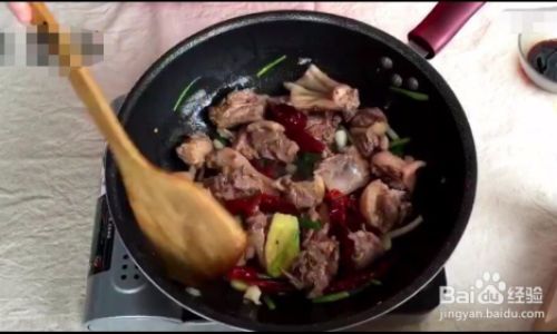 Mastering the Art of Stir-Frying Ducks:How to Cook Them to Perfection