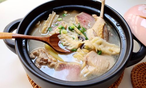 How Long Does It Take to Stew Duck Meat Until Its Tender?