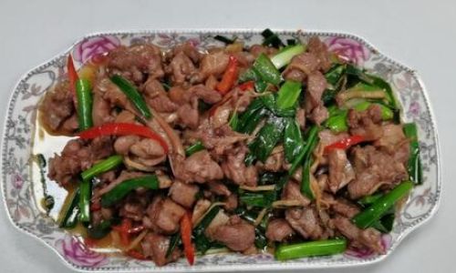 Discovering the Culinary Delights:Duck Meat Stir-Fried with Various Ingredients