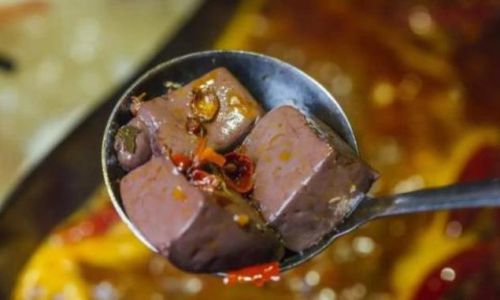 How to Make a Delightful Cold and Spicy Duck Blood Salad