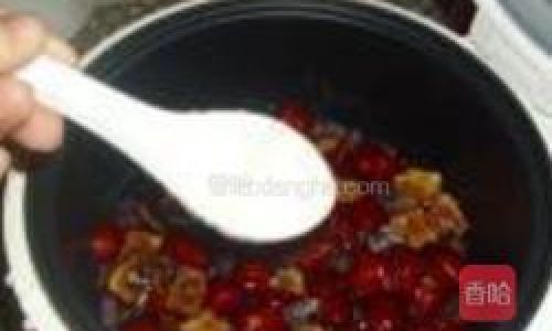 How to Make Delicious Duck Blood and Glutinous Rice Dish