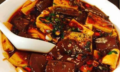 An Exploration of Duck Blood Dishes:Traditional and Innovative Cooking Methods