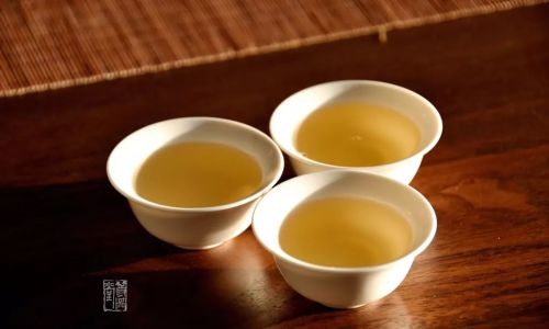 Mastering the Art of Brewing Duck Shit Fragrant Tea