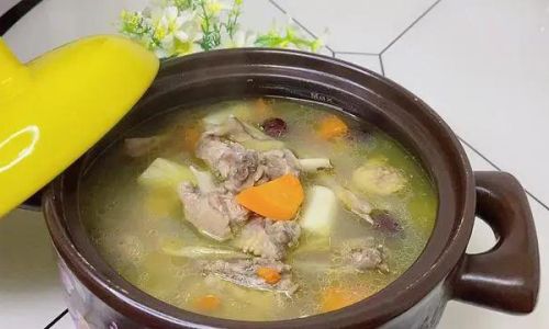 How to Brew Nutritious Duck Soup