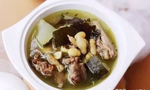 Mastering the Art of Delicious Duck Foot Soup:A Culinary Journey