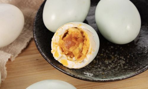 Discovering the Ultimate Ways to Enjoy Duck Eggs
