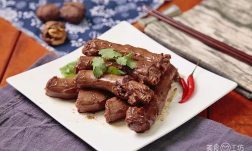 Can Duck Neck Be Consumed After Being Left Overnight?