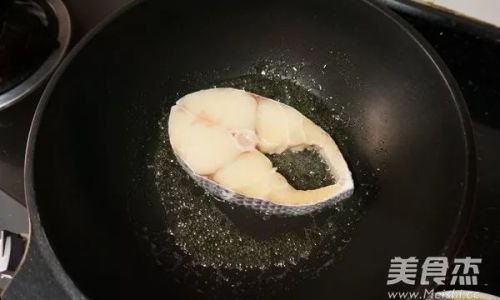 The Perfect Fry:How Long to Cook Cod for a Delightful Meal
