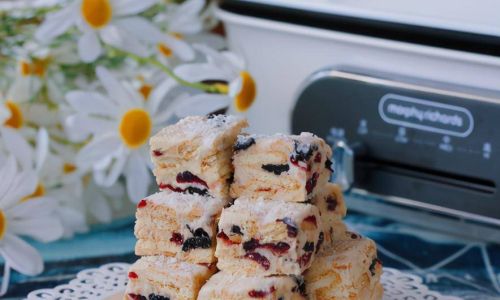 Preserving Snowflake Cookies:The Art of Refrigeration