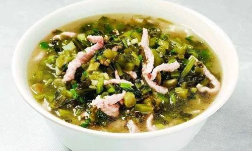 Stir-Frying Pork Shreds with Potherb Mustard:A Culinary Delight