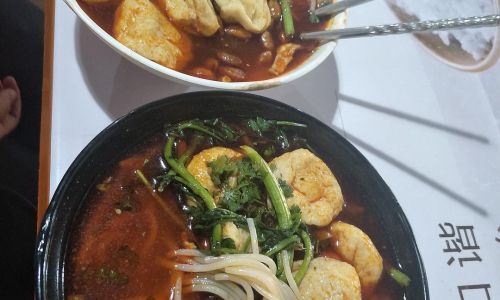 Learning the Authentic Art of Making Luosifen:Where to Seek the Best Instruction