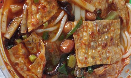 Learning the Authentic Art of Making Luosifen:Where to Seek the Best Instruction