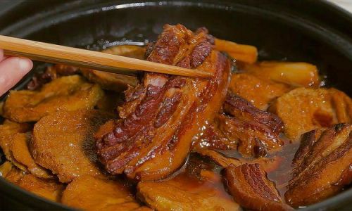 A Comprehensive Guide to Making Xuzhou-Style Bazi Rou Pork Belly Stew)