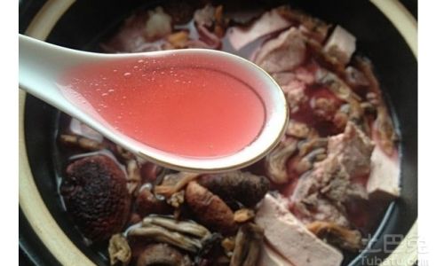 A Culinary Delight:Introducing the Recipe for Stitchball Mushroom and Black-Bone Chicken Soup