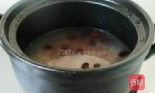 A Culinary Delight:Crafting the Perfect Panda Bean Sticky Rice Porridge