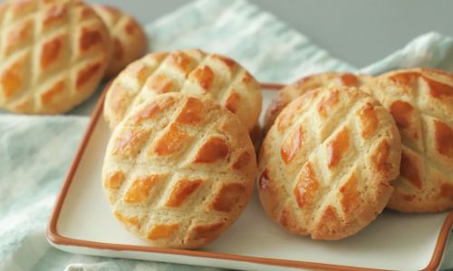 Crafting Crispy and Delicious Almond Biscuits:A Step-by-Step Guide