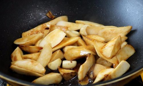 How to Cook Delicious Pleurotus Eryngii King Oyster Mushrooms)